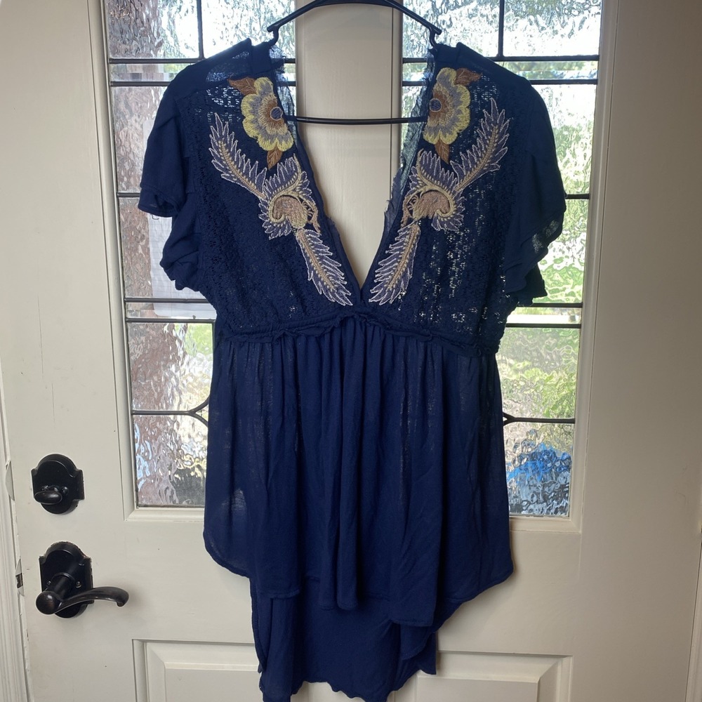 Free People‎ Fiesta Nueva tunic, navy women's size xs Boho embroidered Babydoll